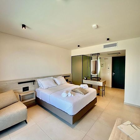 Eleia Seafront Rooms & Villas Petra  Luaran gambar