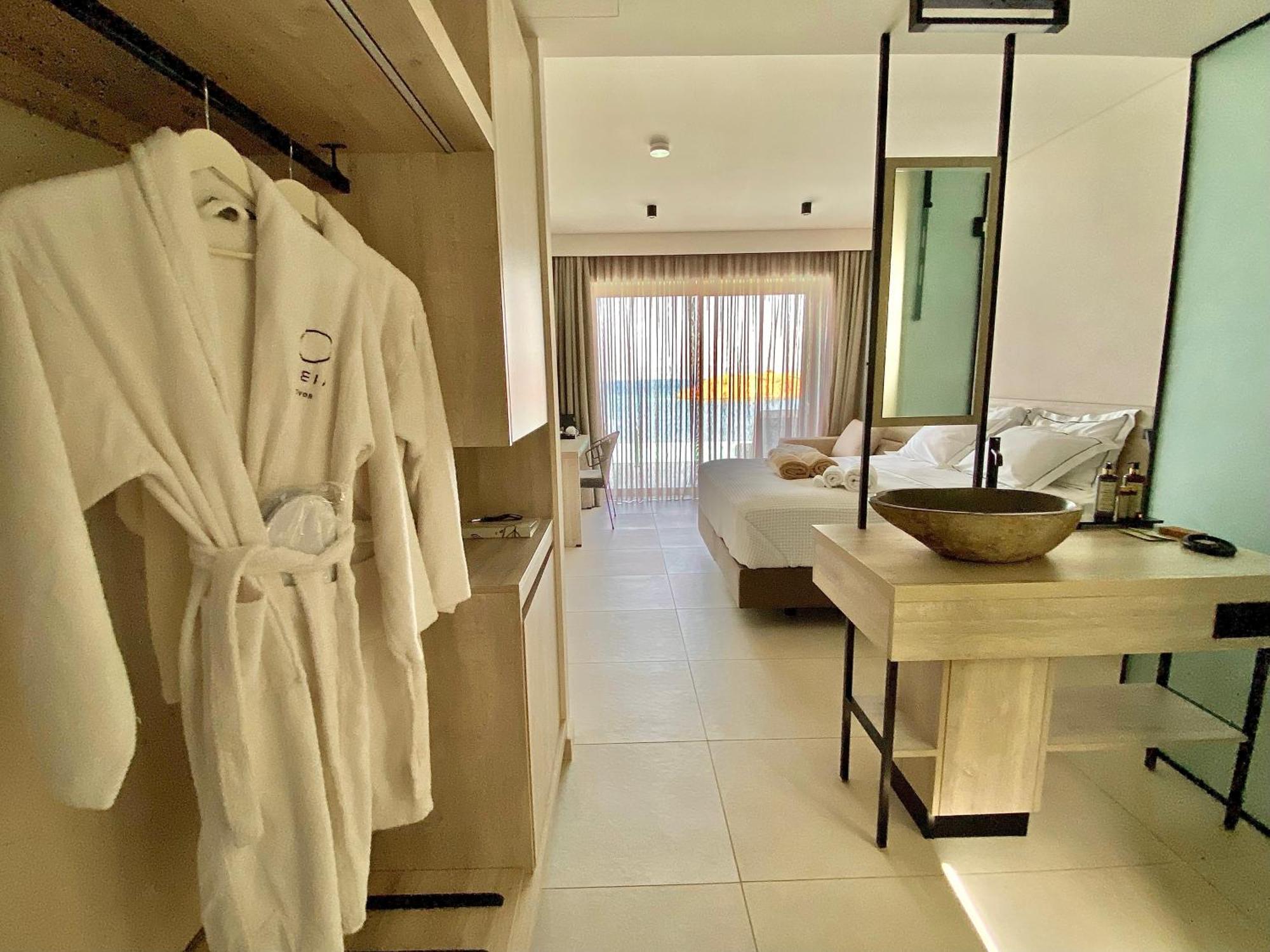 Eleia Seafront Rooms & Villas Petra  Luaran gambar