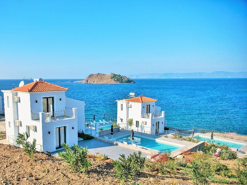 Eleia Seafront Rooms & Villas Petra  Luaran gambar