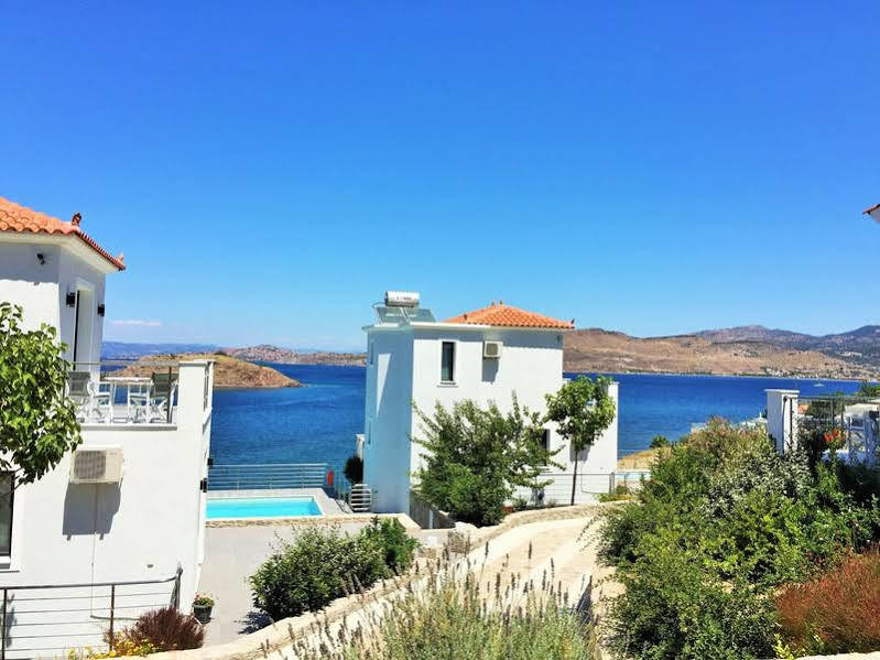 Eleia Seafront Rooms & Villas Petra  Luaran gambar