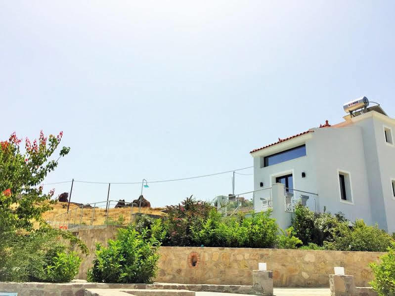 Eleia Seafront Rooms & Villas Petra  Luaran gambar
